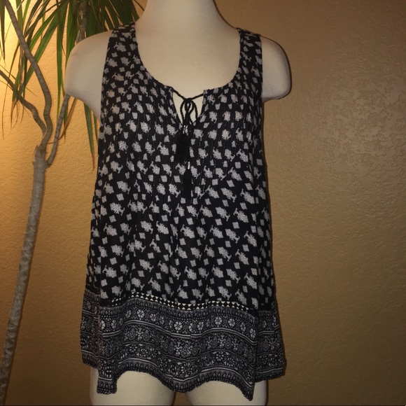American Eagle Outfitters Boho Top with Tie Front - Picture 1 of 4